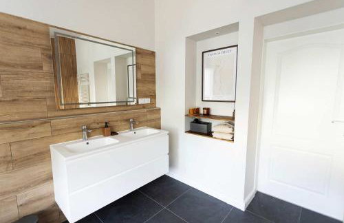 Premium 2-Level apartment on Rhine, Great Location - Foto 49