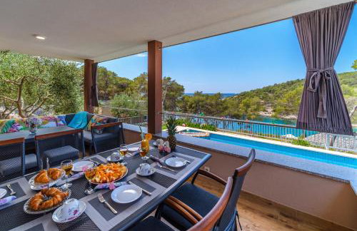 Villa Karmelota - Photo 1