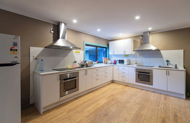 Morning Calm Lodge Limited - Photo 10