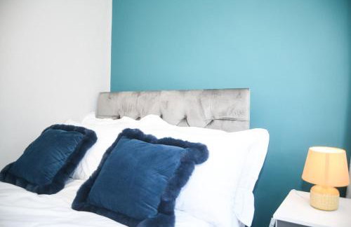 House Sleeps 8 with Garden and Parking - Foto 15