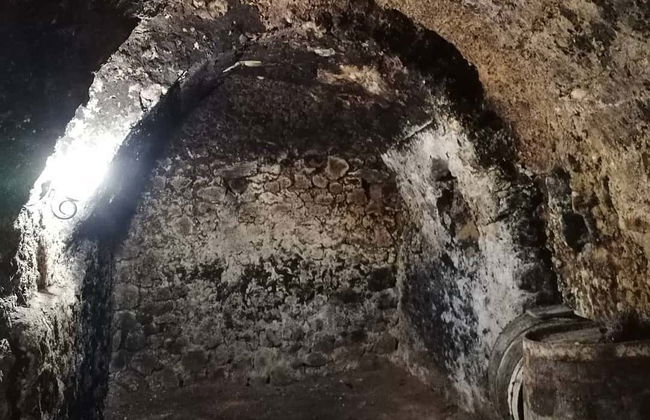 Visita a la bodega subterránea La Cárcel - Foto 4
