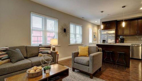 Bright 2BR near downtown - Foto 2