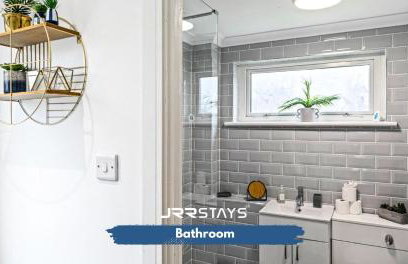 JRR STAYS WV12 3 bedroom, and Wi-Fi - Foto 15