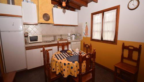 Cave House in Tenerife with Pool and Beach - Foto 3