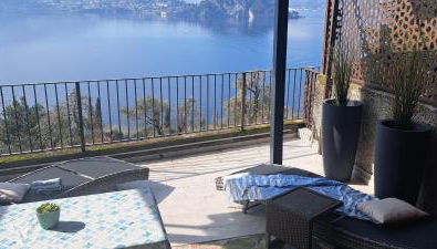 Dream lake PANORAMA, car garage in the center of Varenna - Foto 2