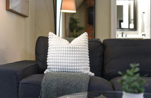 3 Bedroom House with Netflix, FREE Parking, Near Hospitals, Shopping,Food - Foto 14