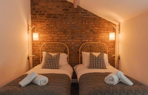 Bridge Apartment - Photo 18