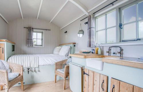 Haven View - 1 Bedroom Shepherds Hut - St Ishmaels - Foto 12
