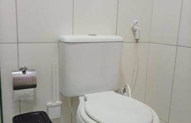 Apartamento espaçoso com 3 quartos para até 6 pessoas, Garagem coberta dentro do condomínio e Check-in Automático via Fechadura com senha - Foto 20