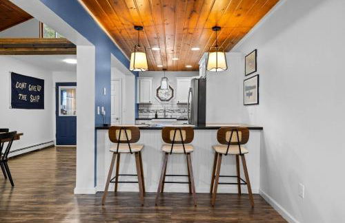 Lake Front ~ Firepit ~ Kayaks ~ SUPs ~ Yard Games - Foto 8