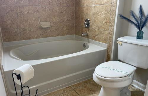 Stylish Sky Lofts Condo in Historic West End condo - Foto 36