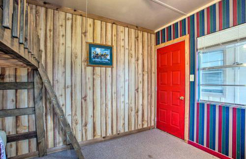 Possum Kingdom Lakefront Home with Patio and Dock! - Foto 27