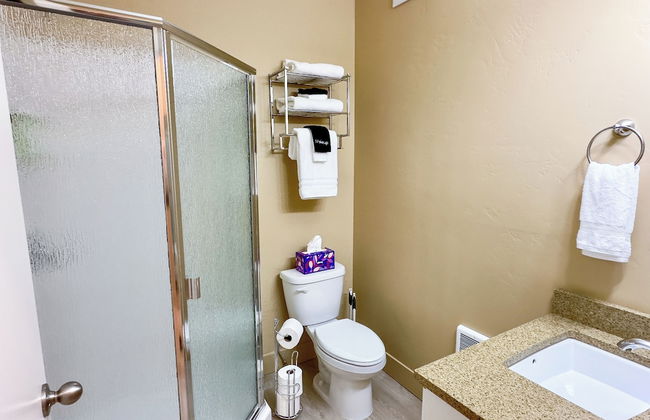 Peach Street Inn by WanderLodges - Photo 48