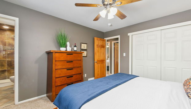 The Rustic Retreat - Pet Friendly w/ Fenced Yard - Foto 3, Habitación