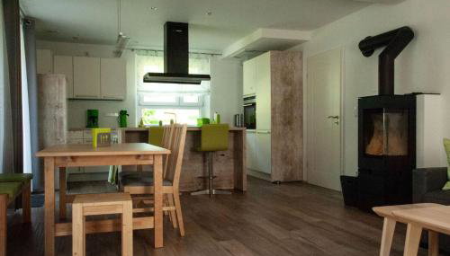 KaSa Pöllmann - Foto 1