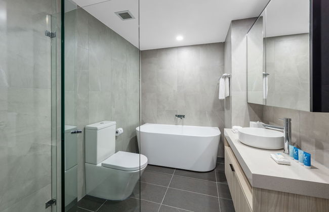 Meriton Suites Bondi Junction - Photo 23