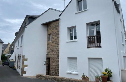 Grand T2 Côte de granit rose plages et commerces à proximité - Foto 15