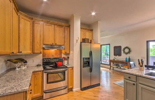 Peaceful Pisgah Mountain Getaway with Hot Tub! - Foto 10