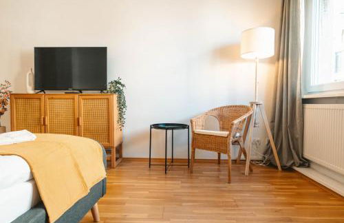 K15 Cozy, Unique & Spacious 3-Room Apartment with Balcony or Single Room by LIPA - Foto 21