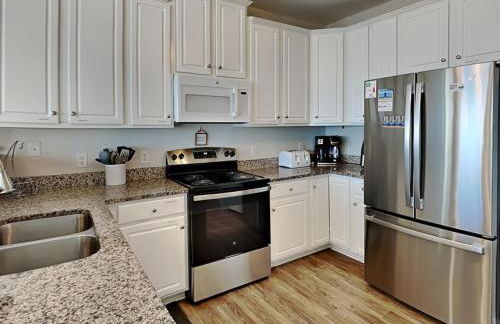 Shore Is Something - Photo 10