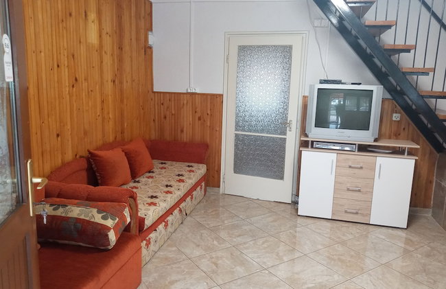 A Whole Holiday House With a Garden in Fonyód for 2-10 Persons - Foto 8