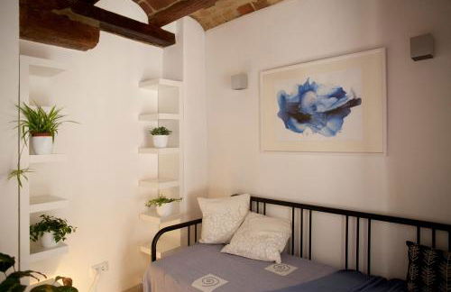 Authentic Charming Apartment/Wifi/Air Conditioning - Photo 12