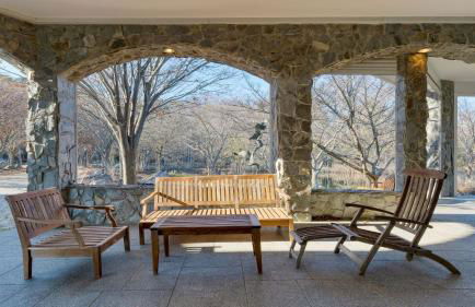 Bay Estate Luxe Waterfront Home w/ Private Pier, Main+guest House, Bay Views - Foto 62