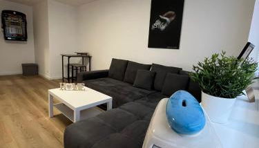 Zentrales und renoviertes Apartment nähe Medienhafen mit Balkon - Foto 3