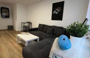 Zentrales und renoviertes Apartment nähe Medienhafen mit Balkon - Foto 3