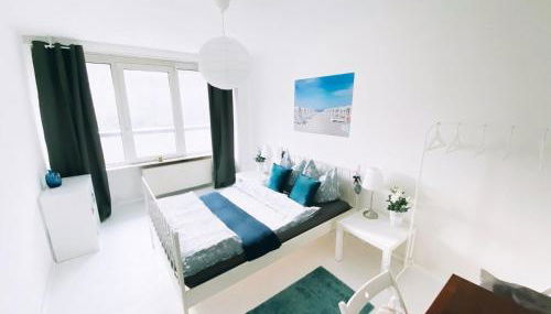 Amazing apartment in the heart of Berlin next to Check Point Charlie, 1 to 4 Guests - Photo 3