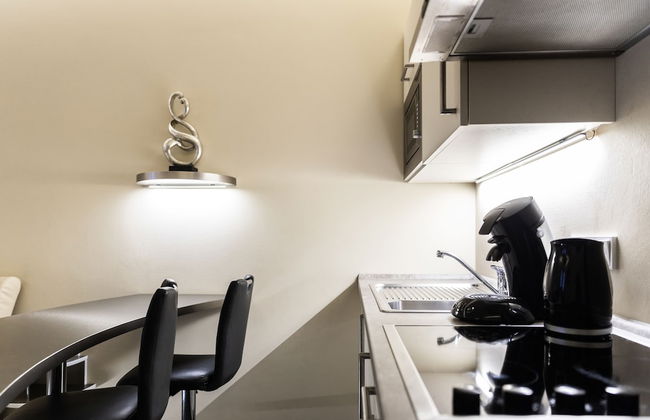 Nomad Serviced Apartments - Photo 11