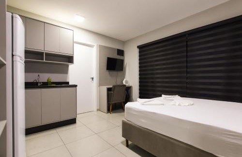 Lou Suítes - 8 - com sacada e vista da cidade - Foto 34