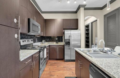 Cozy 2BR- Pool,Gym,Pkng,Near BOK Ctr&Arts Dstrct - Photo 69