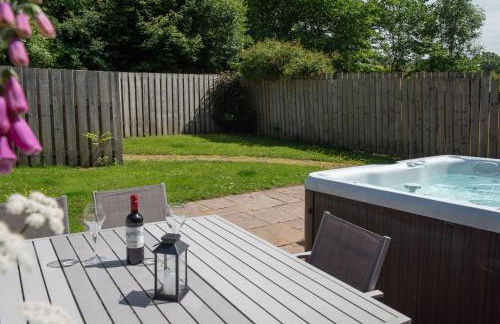 Tower Barn Cottage, Castle Carrock, a luxurious characterful cottage with hot tub and views - Foto 21