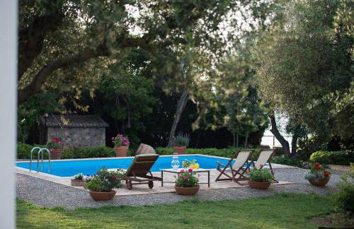 Villa Feia - Photo 1