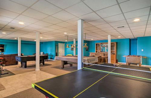 Luxe Lake House with Pool and Dock on Deep Water Cove! - Foto 23