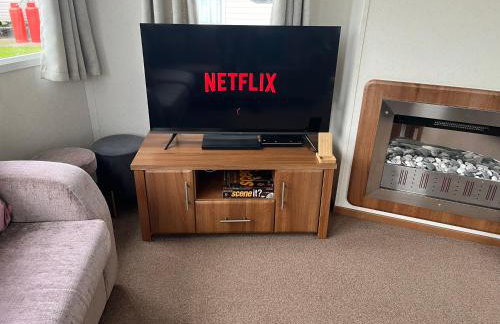 Dog Friendly Lovely Caravan by Beach Prestatyn N Wales 6 Berth Read full Host details before booking Mon in to Fri out Fri in to Mon out Mon to Mon Fri to Fri ONLY - Foto 12