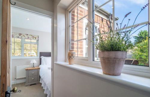 Adorable cottage with a log burner in heavenly village - Constable Lodge - Foto 22