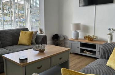 Contemporary 3-Bedroom Home with Stunning Views - Foto 11