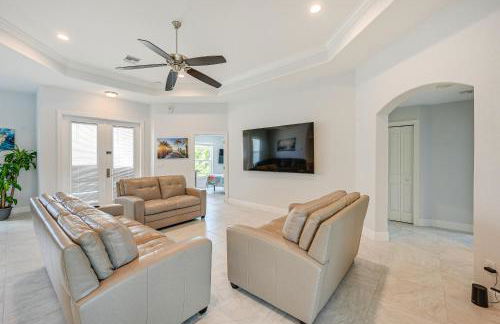 Hot Tub and Lanai! Marco Island Home 2 Mi to Beaches - Foto 5