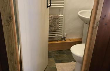 Tiny Cosy Snug - Photo 3