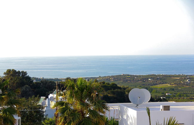 Villa Stefania with Pool - Photo 40