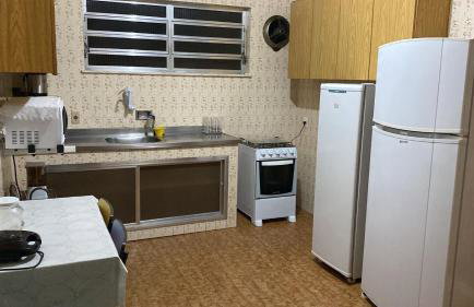 Casa muito espaçosa privativa com Piscina, Churrasqueira e área gourmet - Foto 3