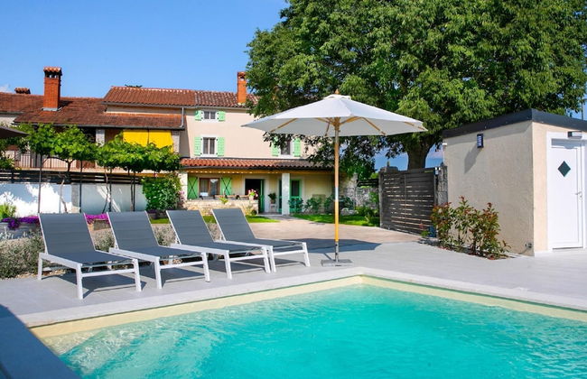 Adorable Holiday Home With Pool and Terrace - Foto 22