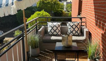 HAPPY PLACE mit Sonnen-Balkon und Stellplatz nur 400 m zum Strand - Foto 1