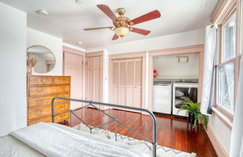 Alphabet District Gem - AC - Patio - Fast WiFi - Foto 21