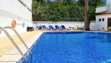 CASA TÔMBUA - Pool - Beach & Center 300m - AC - WiFi - Foto 2, sunbed