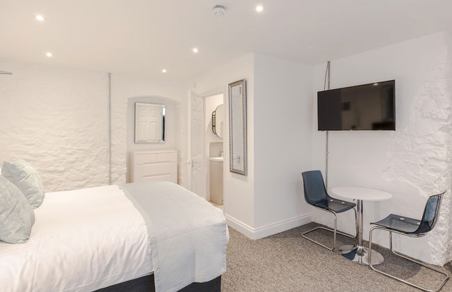 4 Berkeley Sq - YourApartment - Foto 12