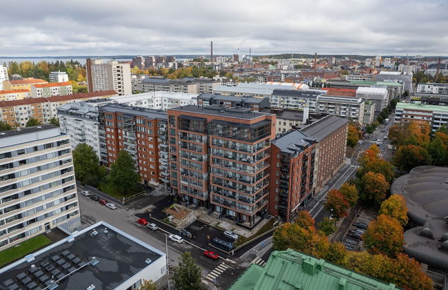 New 2BR Apt with Balcony, Sauna & Great Location - Foto 22