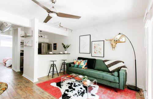 Neon Cool with Pool Clarksville by DT FREE PARKING - Foto 14